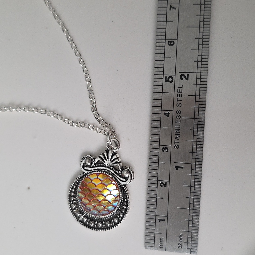 Mermaid Irridescent 925S Plate 20 Inch Chain Necklace - Picture 3 of 4